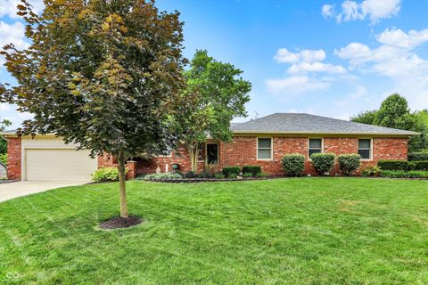 Photo of 6540 Nathan Lane, Indianapolis, IN 46237 (MLS # 22075440)