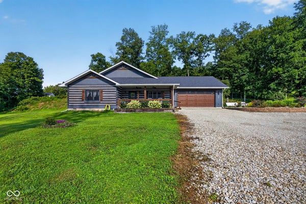 237 SALT CREEK RD, NASHVILLE, IN 47448 - Image 56ed1a9987e2e295486e36042a1ff32b/2411985630