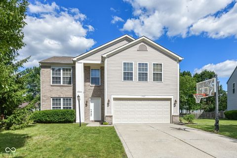 Photo of 11947 Princewood Drive, Fishers, IN 46037 (MLS # 22108287)