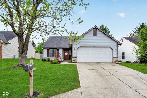 Photo of 3215 Village Park North Drive, Carmel, IN 46033 (MLS # 22095092)