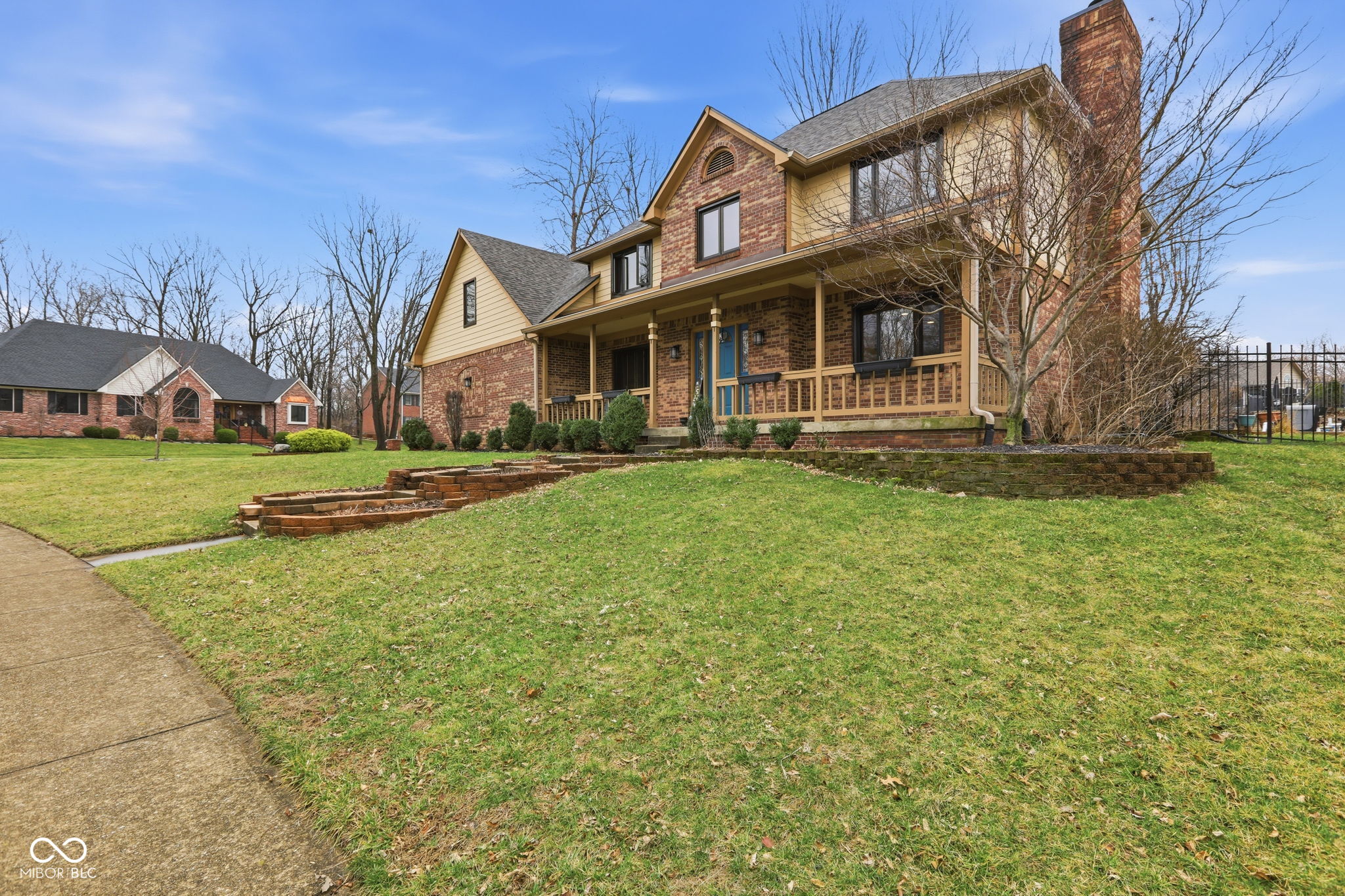 8848 Classic Circle