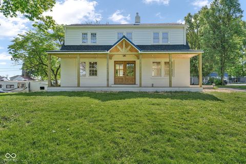Photo of 325 Highfall Avenue, Greencastle, IN 46135 (MLS # 22102090)