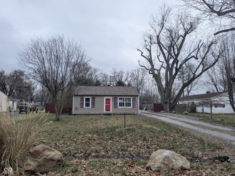 Photo of 5267 Johnson Street, Greenwood, IN 46143 (MLS # 22083492)