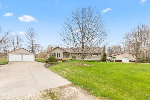 1301 N Maple Street, Veedersburg, IN 47987 - MLS#: 22034181