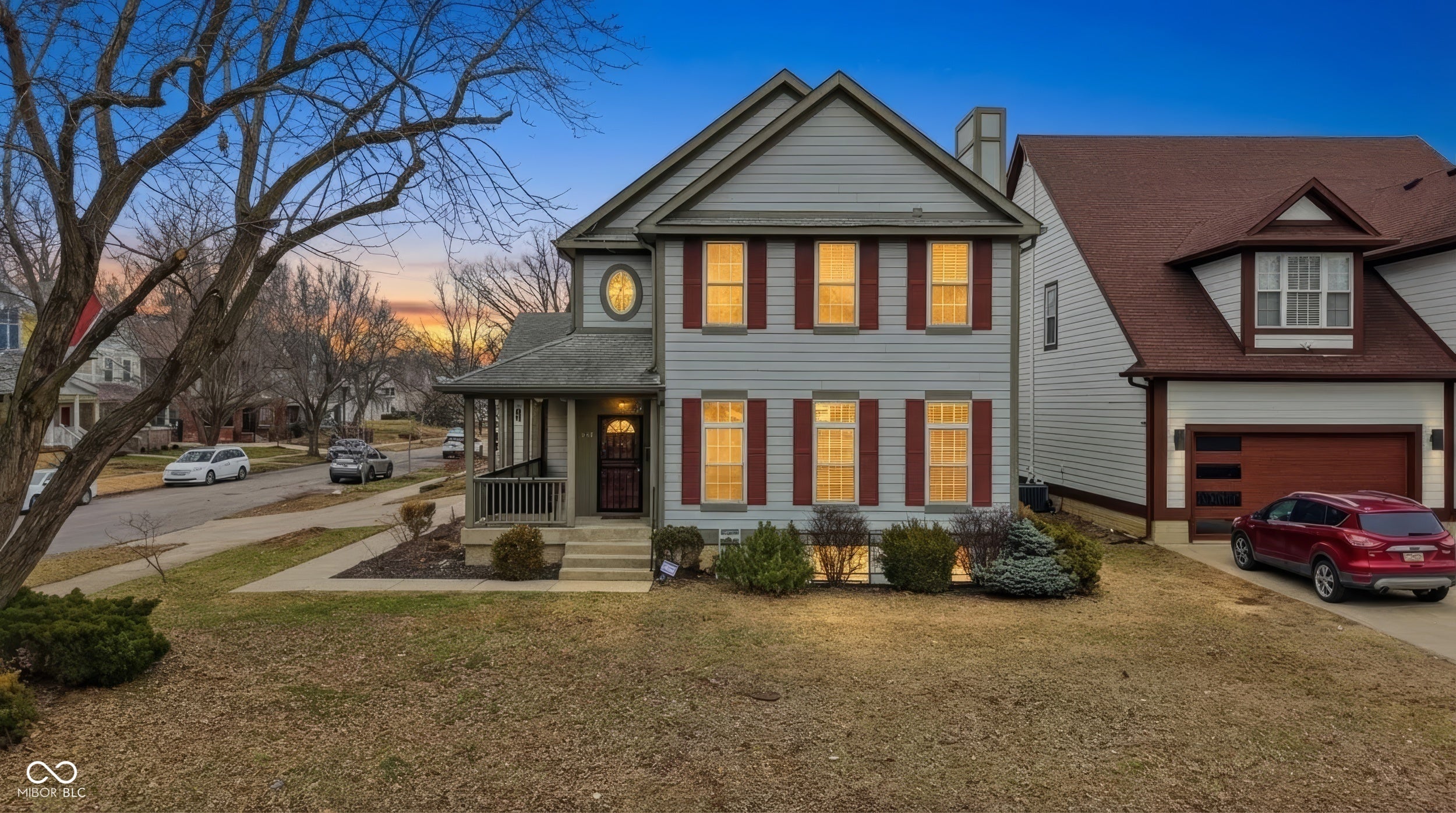 648 E 25th Street