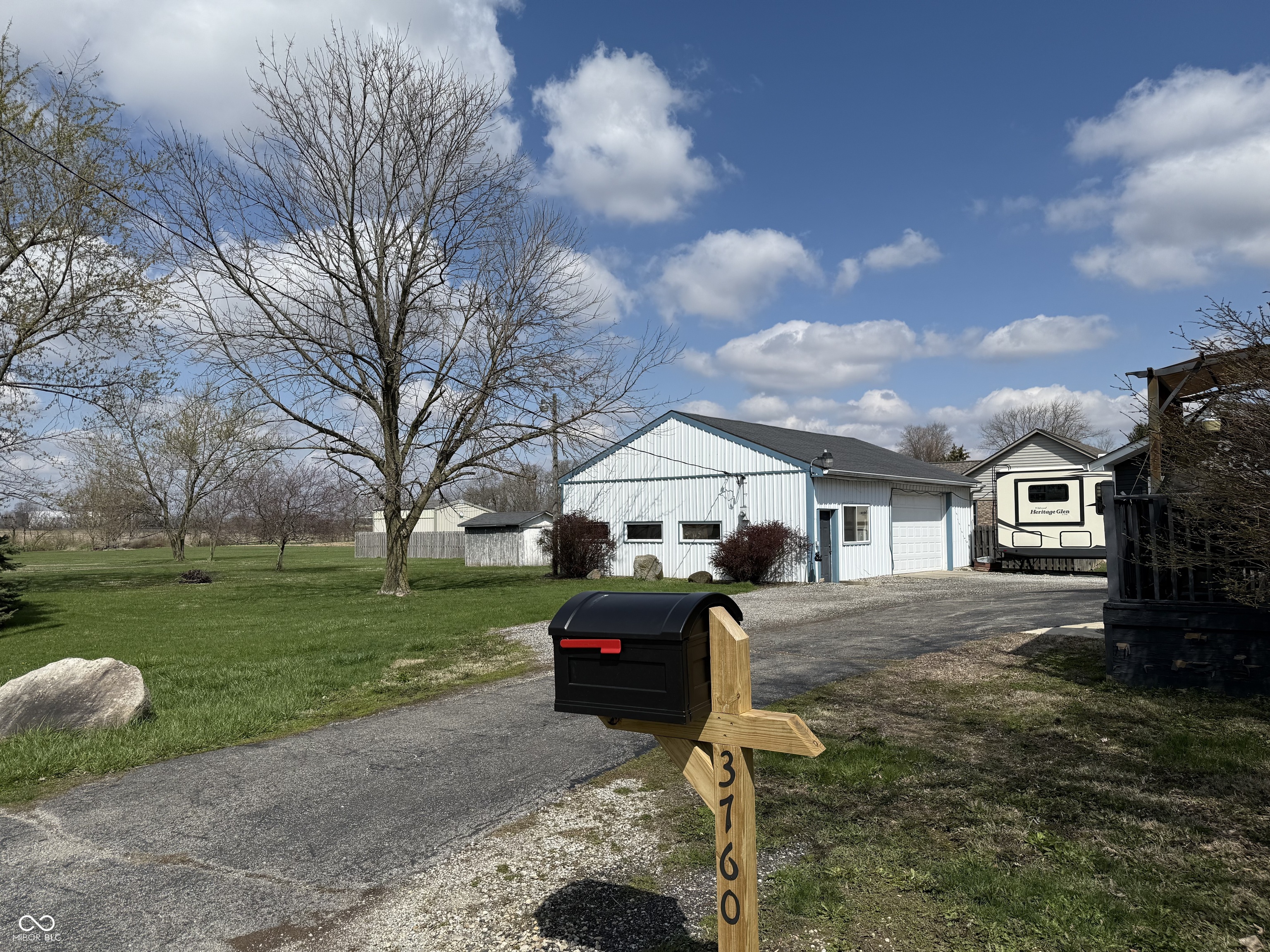 3760 N State Road 39