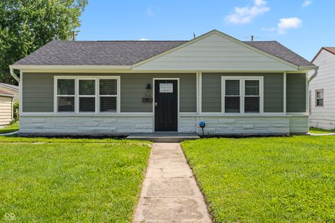 Photo of 513 W 13th Street, Indianapolis, IN 46202 (MLS # 22103014)
