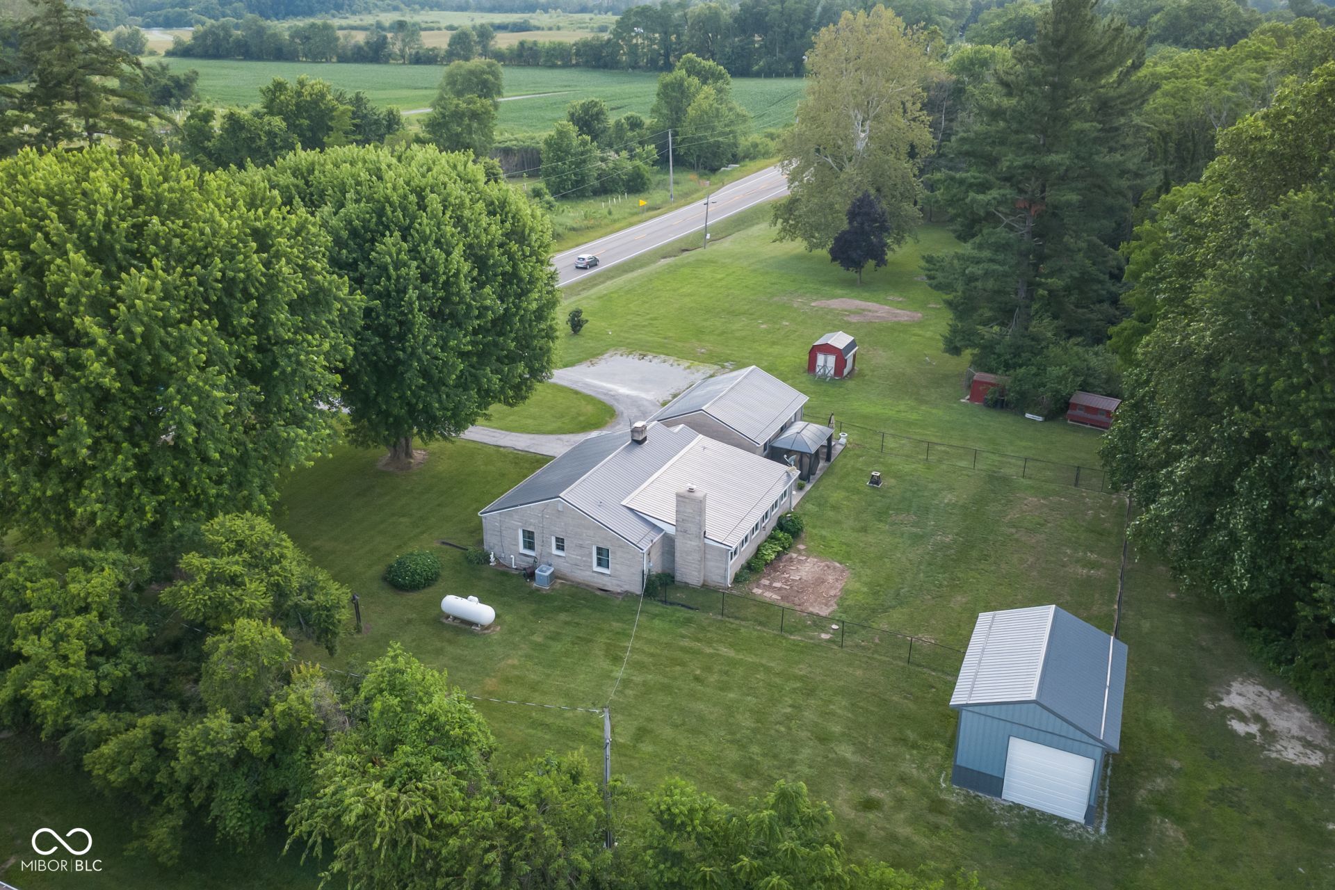 3326 W US Highway 36