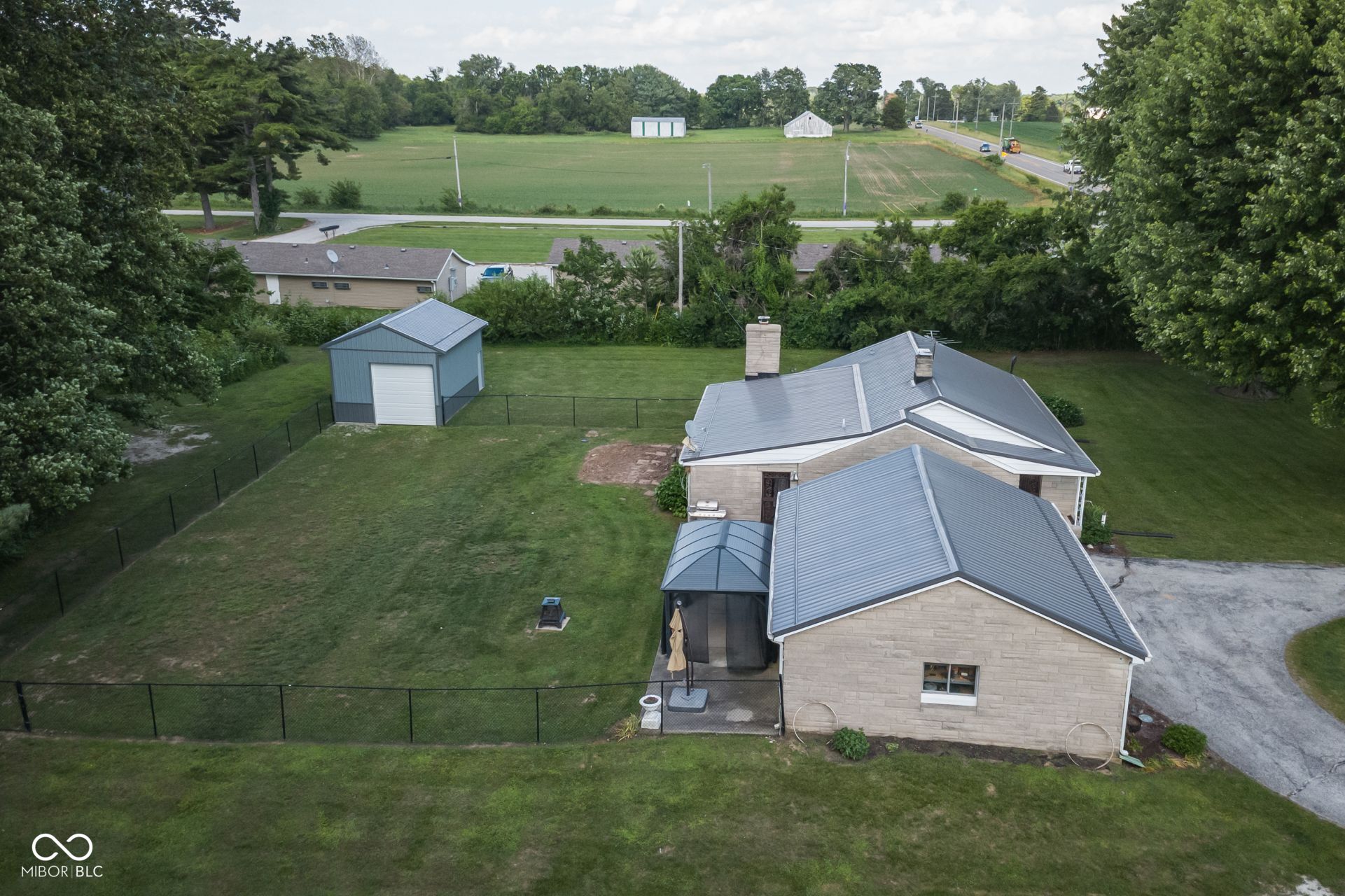 3326 W US Highway 36