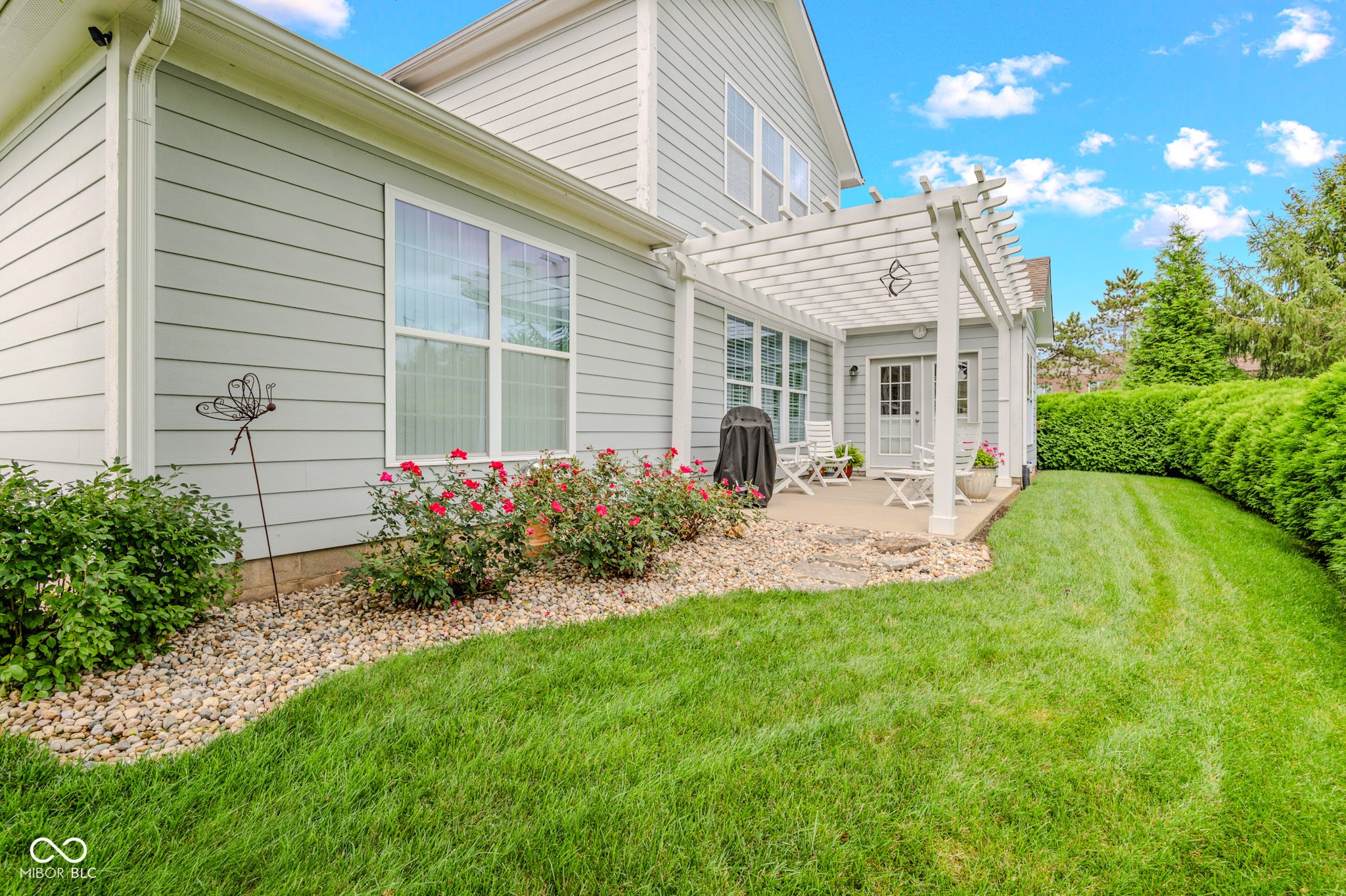 6103 Pelican Lane