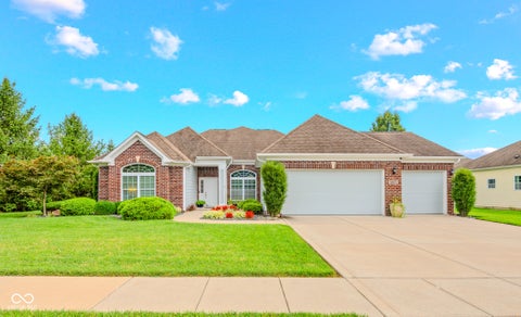 Photo of 6103 Pelican Lane, Columbus, IN 47201 (MLS # 22121004)