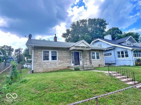 Photo of 3450 Guilford Avenue, Indianapolis, IN 46205 (MLS # 22113324)