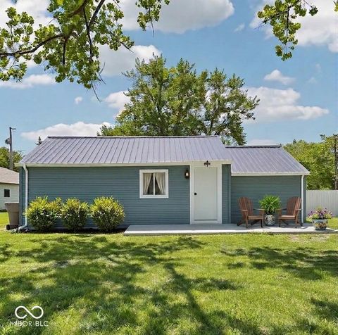 Photo of 4405 Prospect Street, Indianapolis, IN 46203 (MLS # 22099054)