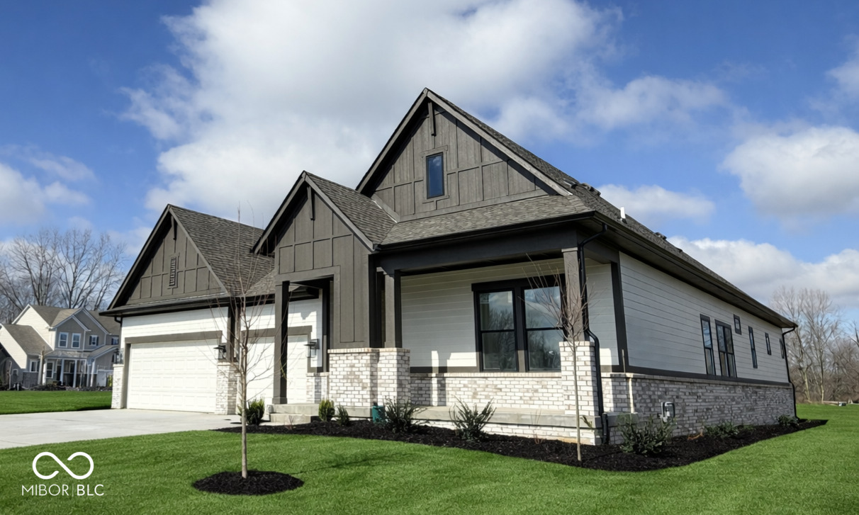 11922 Charles Eric Way