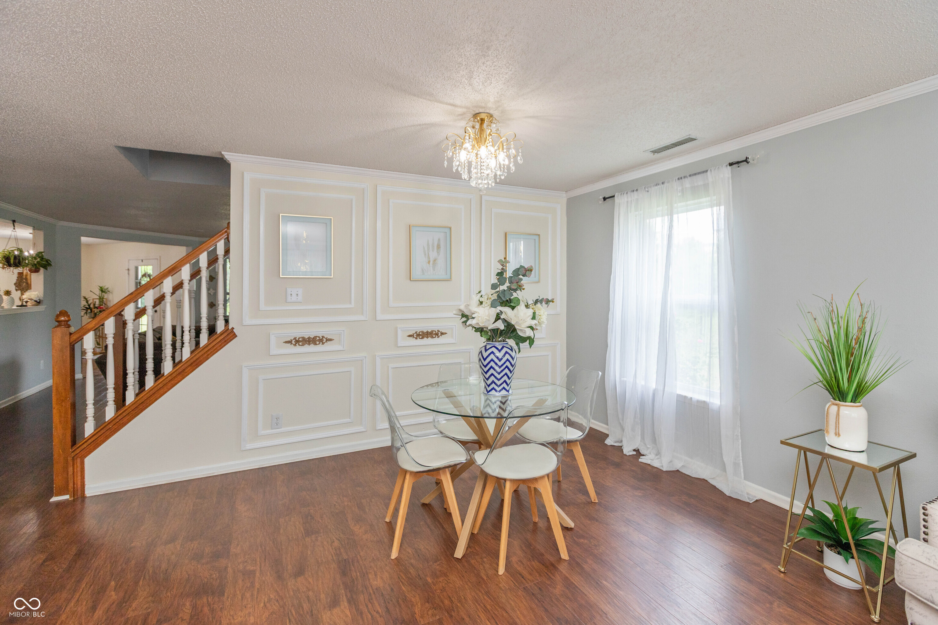 2111 Shadowbrook Drive