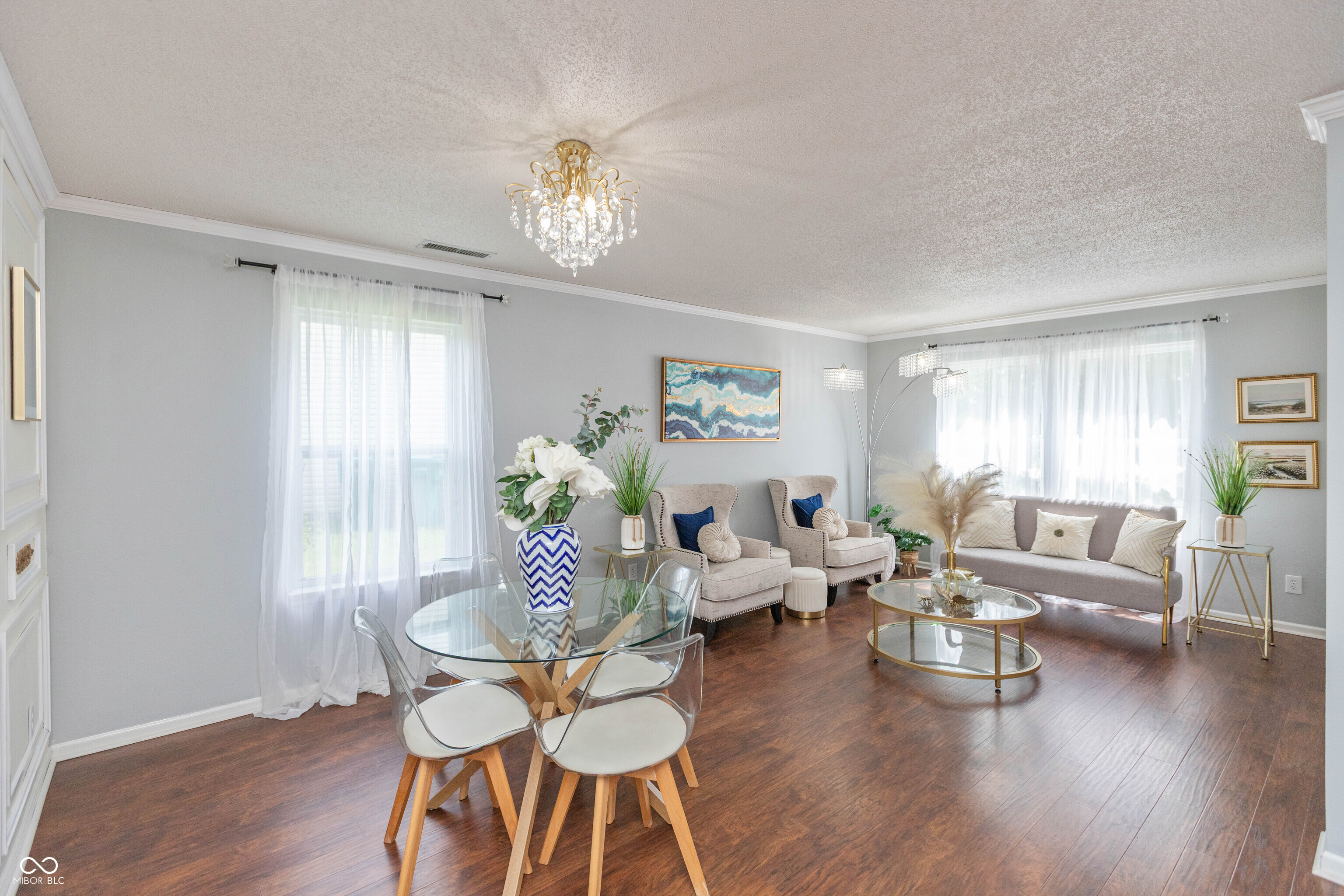 2111 Shadowbrook Drive