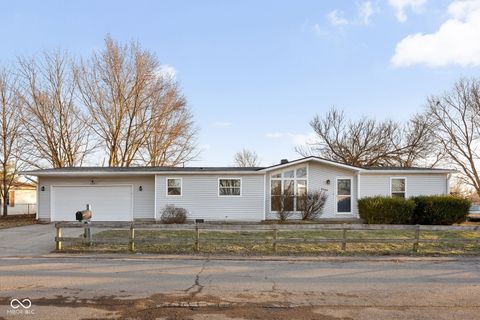 Photo of 6329 Dardeb Road, Indianapolis, IN 46241 (MLS # 22092830)