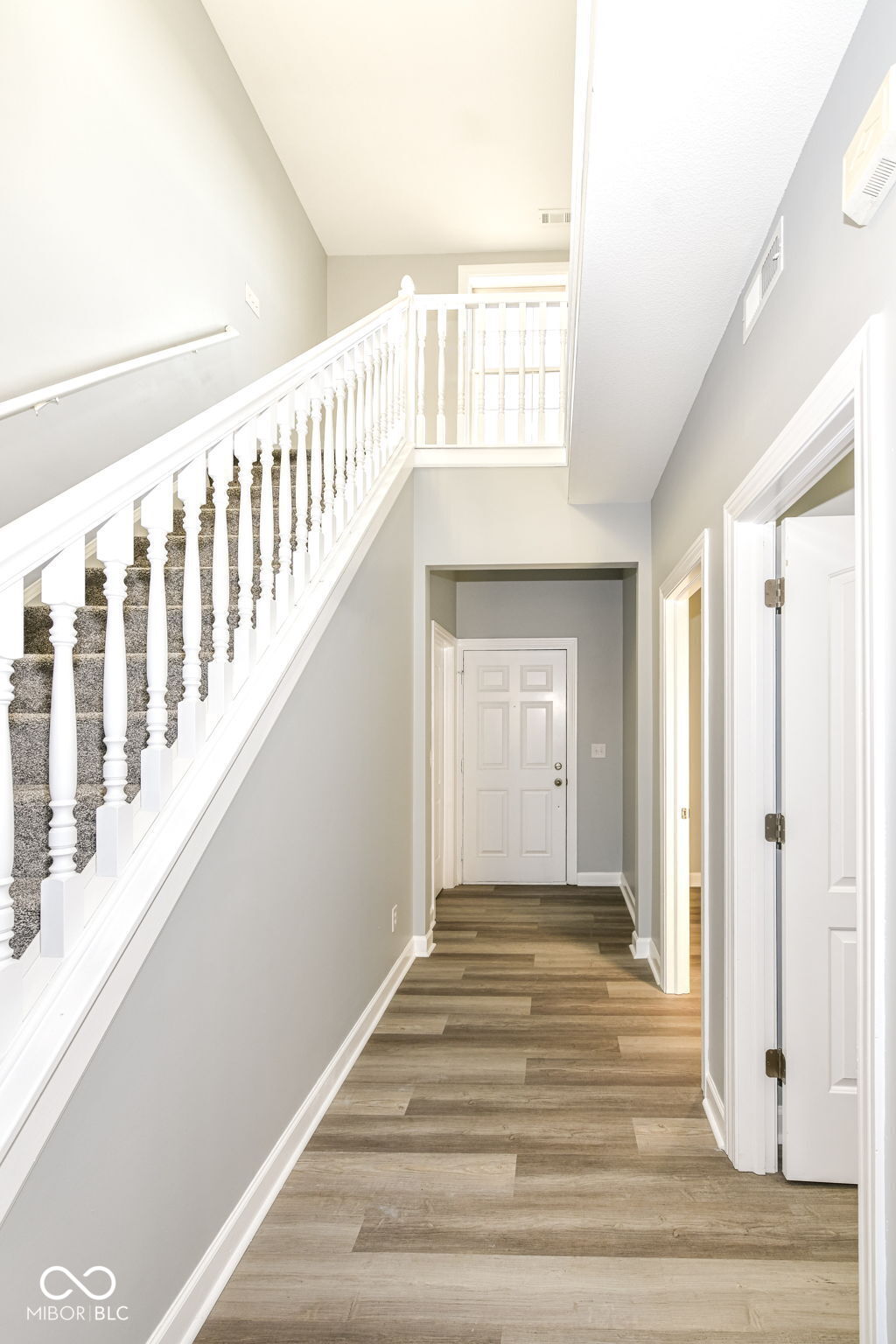 11050 Long Lake Lane