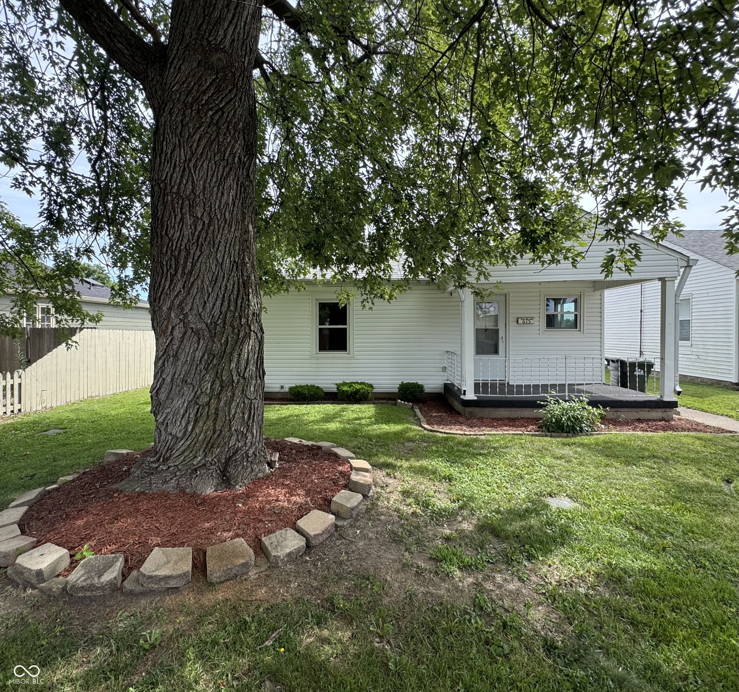 615 Poplar Street