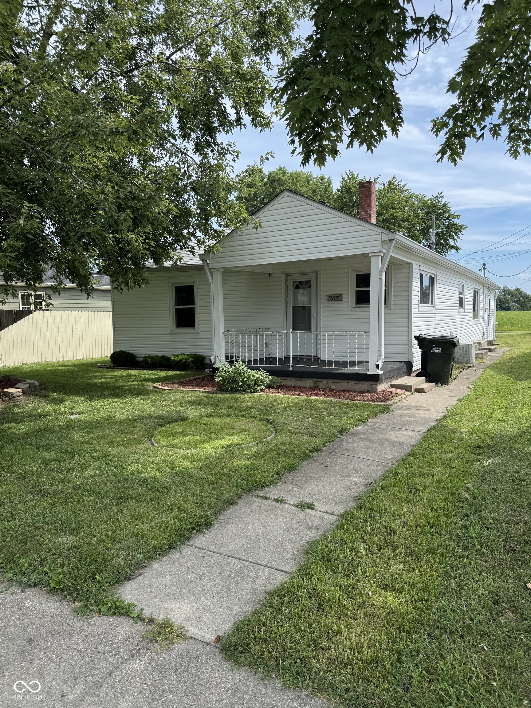 615 Poplar Street