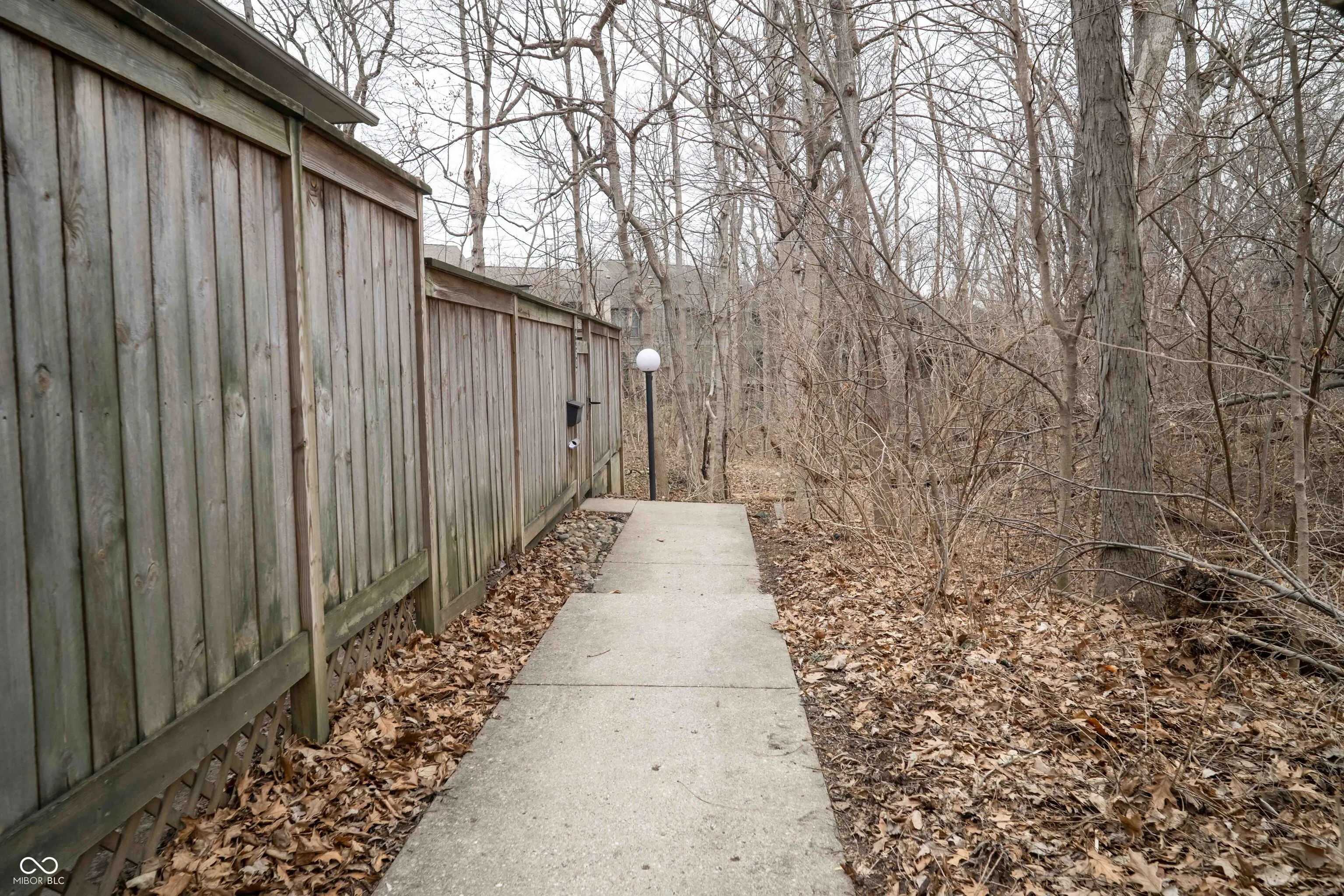 Indianapolis, Indiana 46237, United States, 2 Bedrooms Bedrooms, ,2 BathroomsBathrooms,Residential,Active,82305