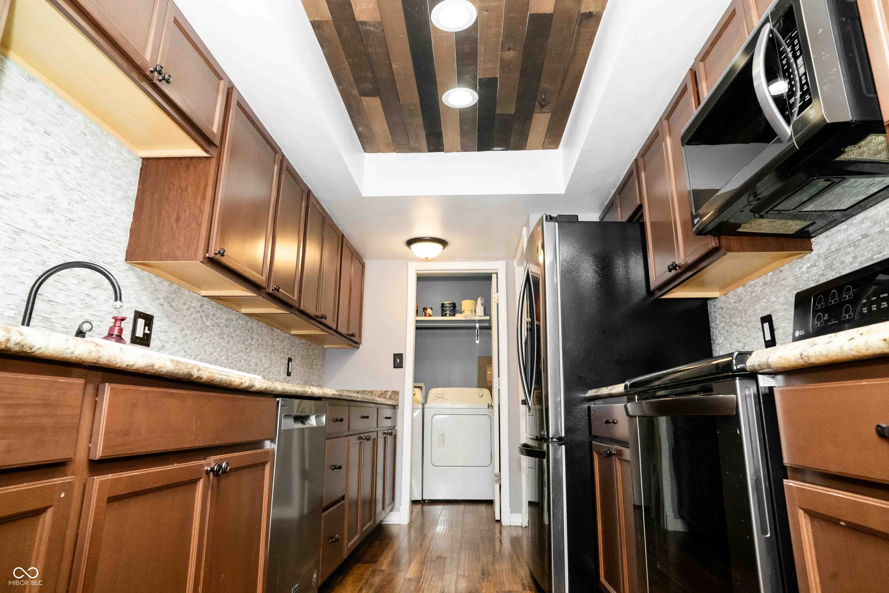 Indianapolis, Indiana 46237, United States, 2 Bedrooms Bedrooms, ,2 BathroomsBathrooms,Residential,Active,82305