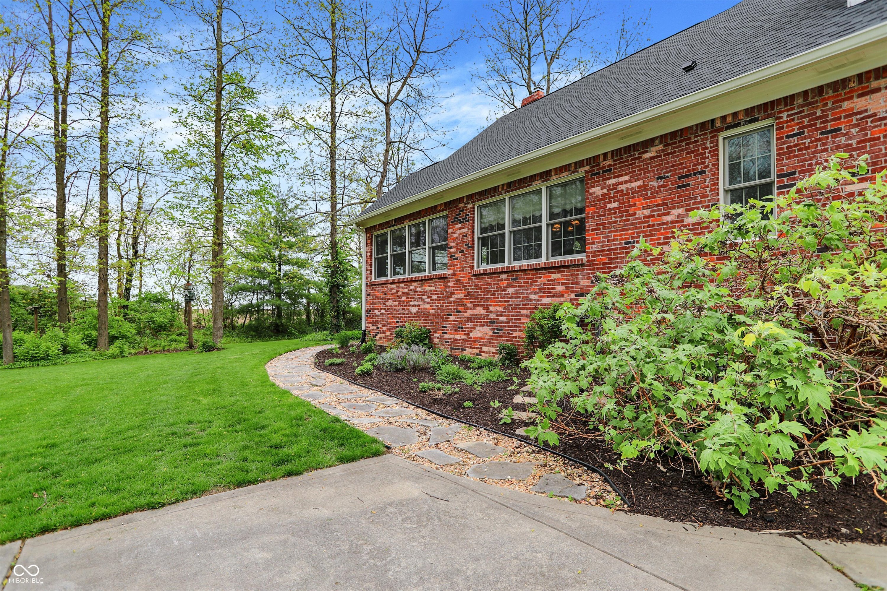 1398 Penny Lane
