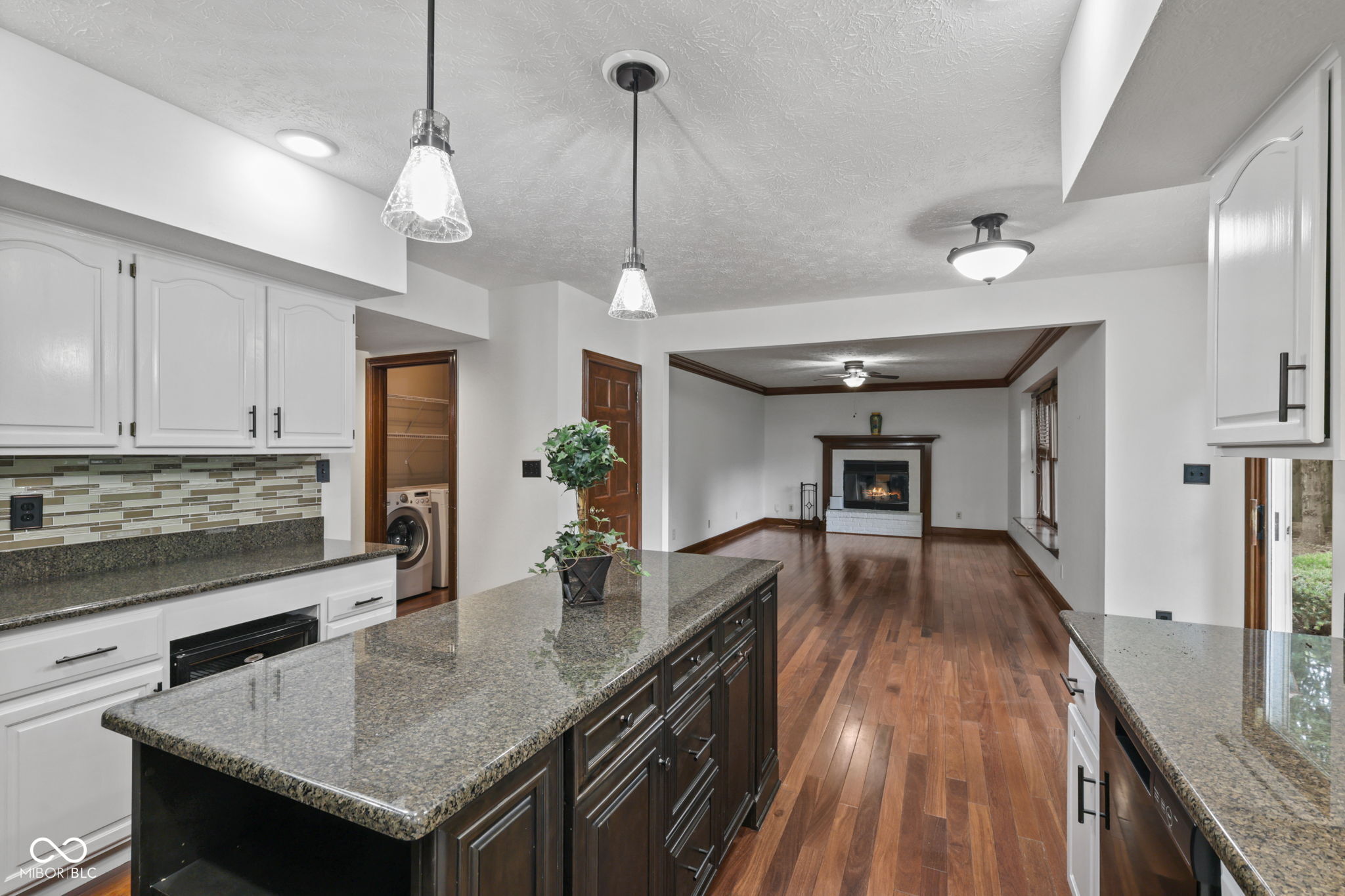 738 Howe