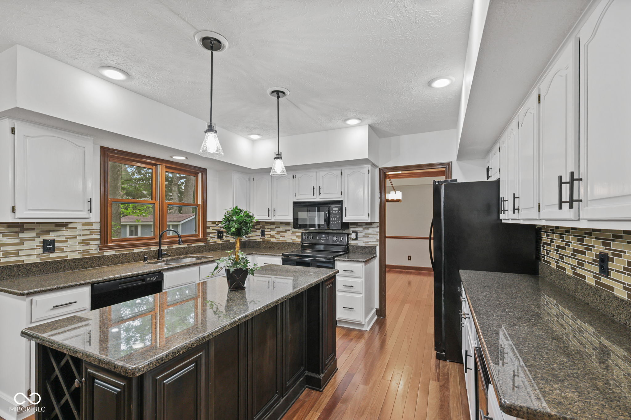 738 Howe