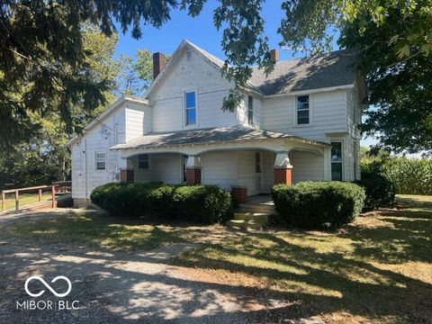 Photo of 6460 E Us Highway 40, Cambridge City, IN 47327 (MLS # 22062852)