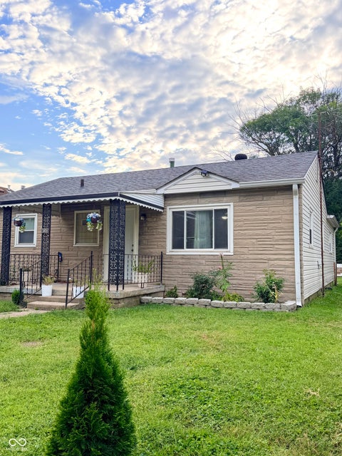 Photo of 368 S Taft Avenue, Indianapolis, IN 46241 (MLS # 22125512)