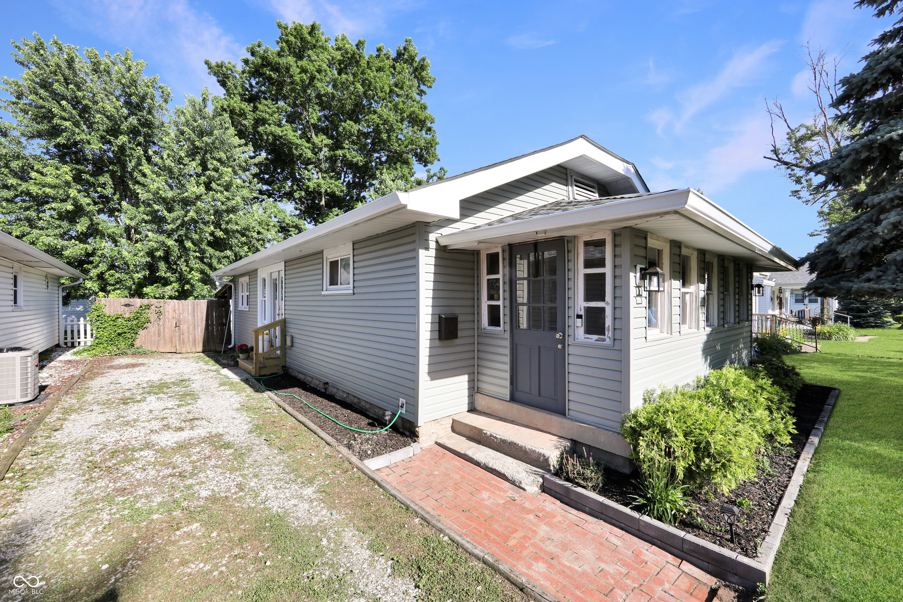 140 N 4th Avenue