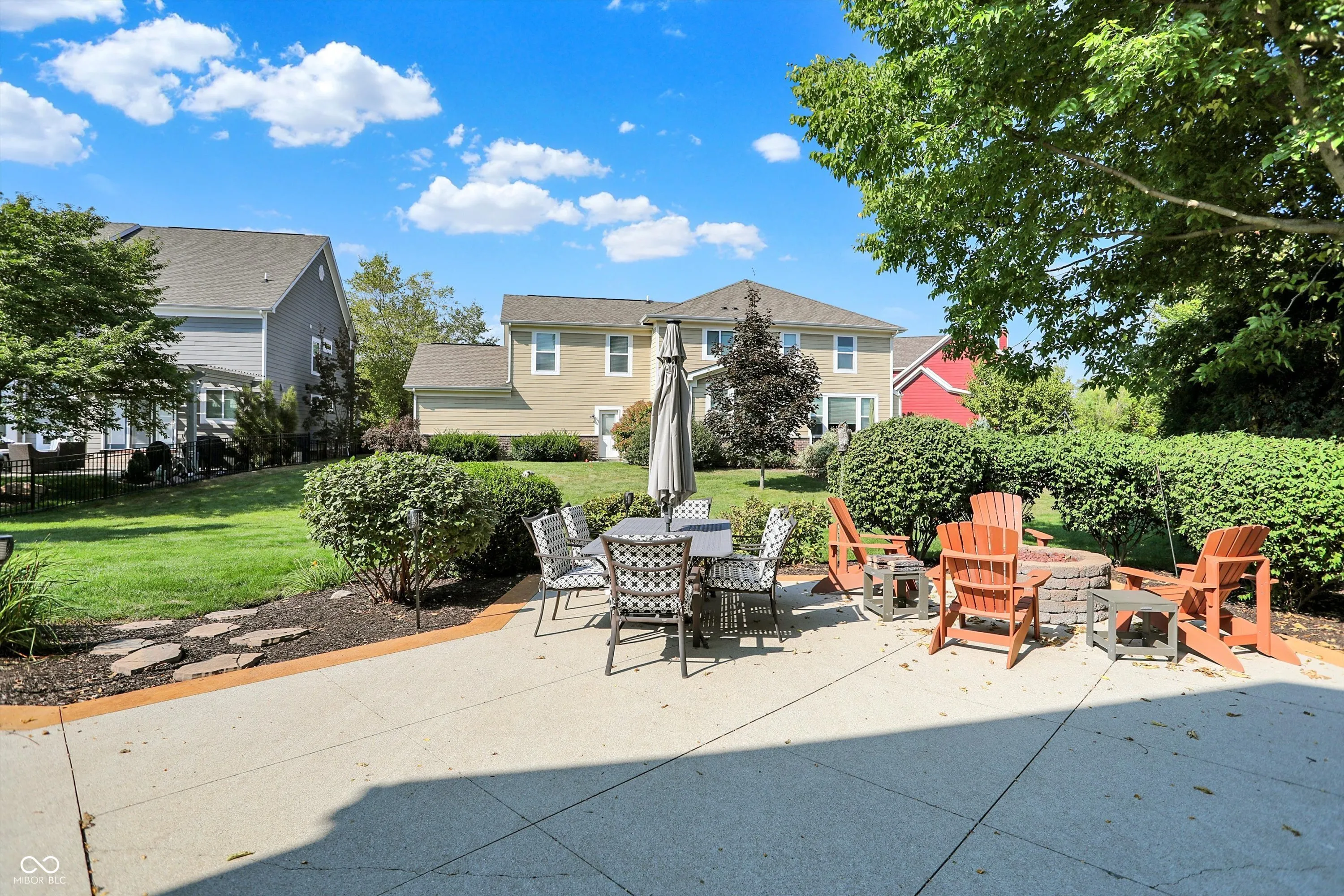 Fishers, Indiana 46037, United States, 5 Bedrooms Bedrooms, ,5 BathroomsBathrooms,Residential,Active,214028