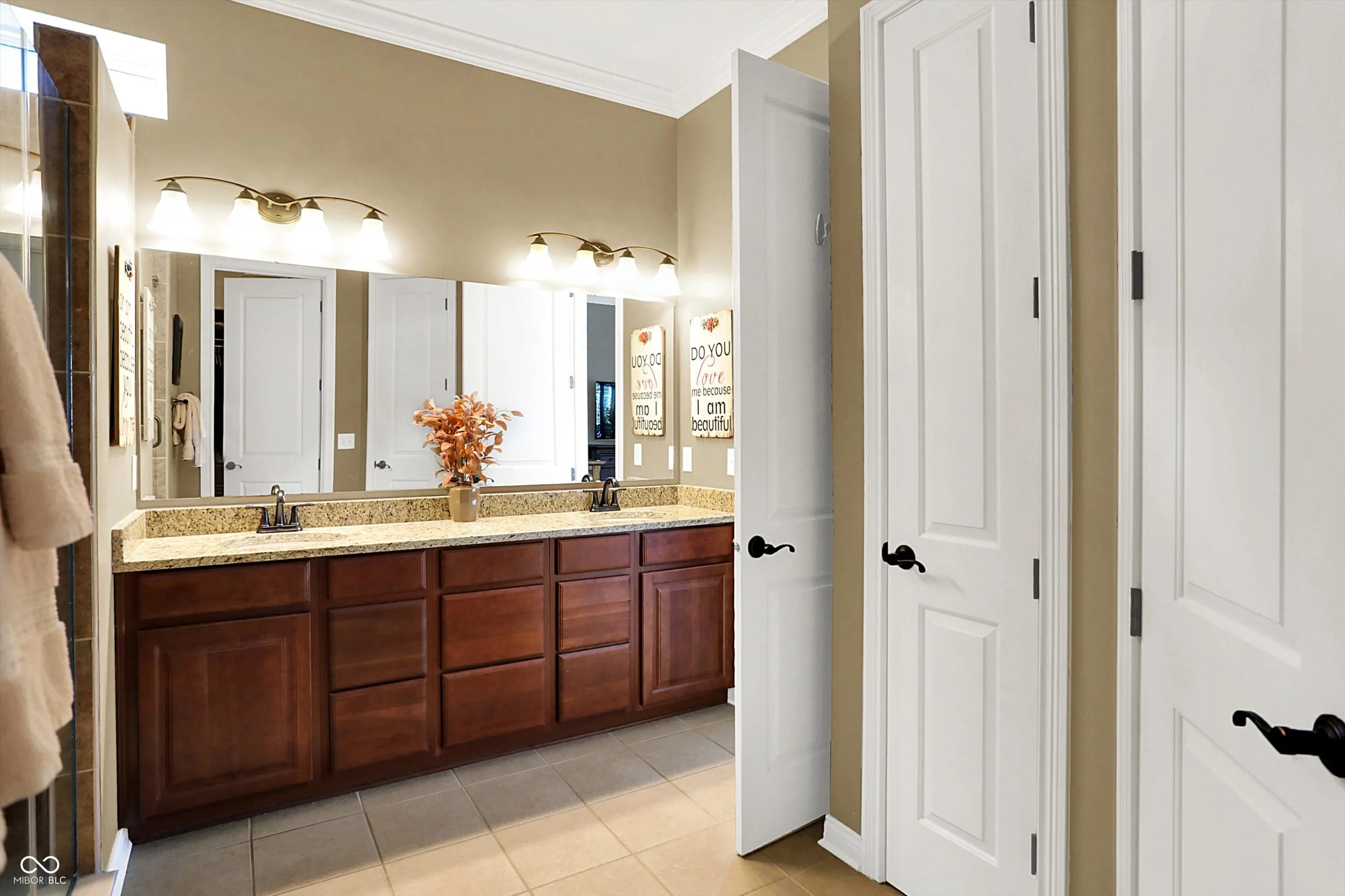 Fishers, Indiana 46037, United States, 5 Bedrooms Bedrooms, ,5 BathroomsBathrooms,Residential,Active,214028