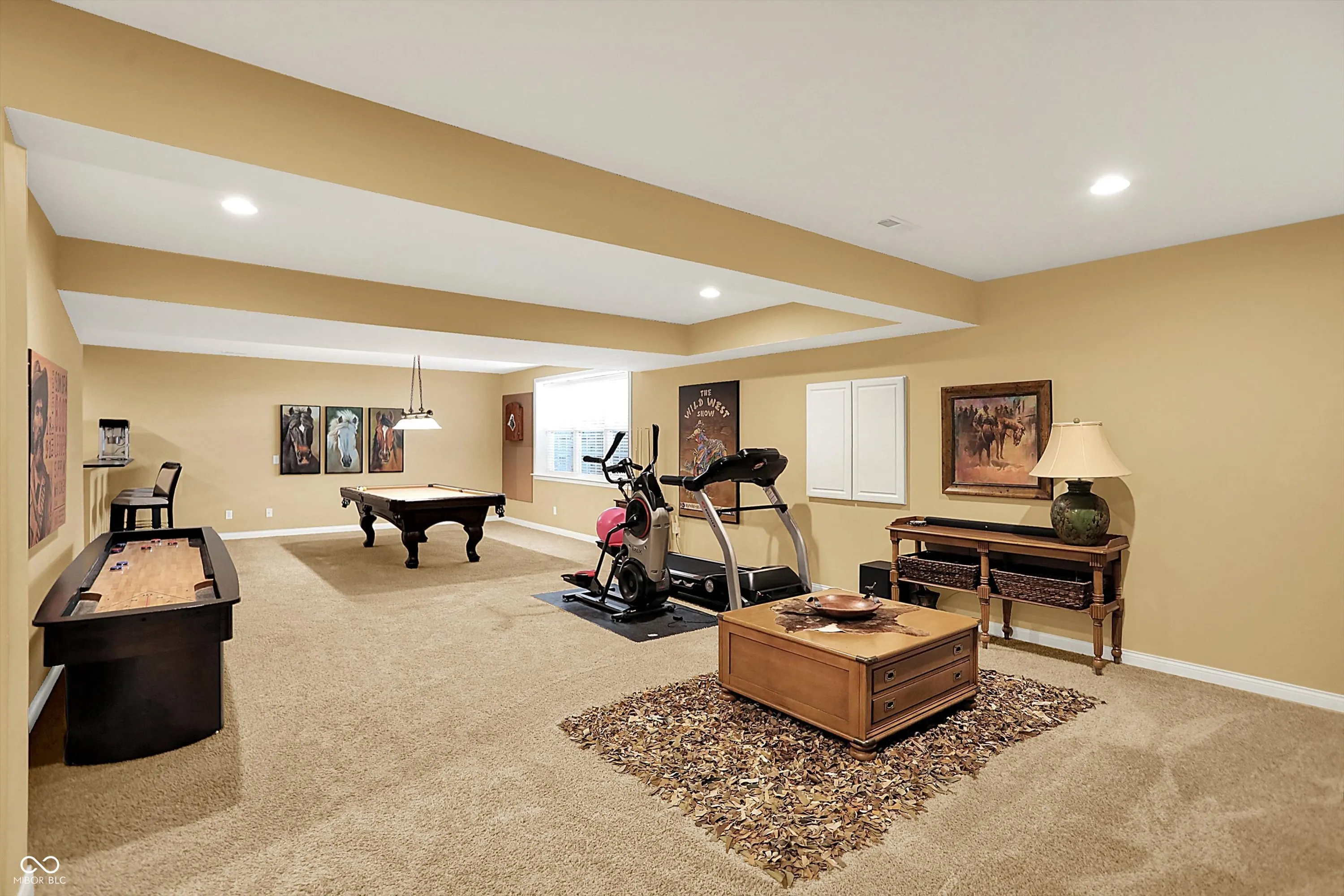 Fishers, Indiana 46037, United States, 5 Bedrooms Bedrooms, ,5 BathroomsBathrooms,Residential,Active,214028