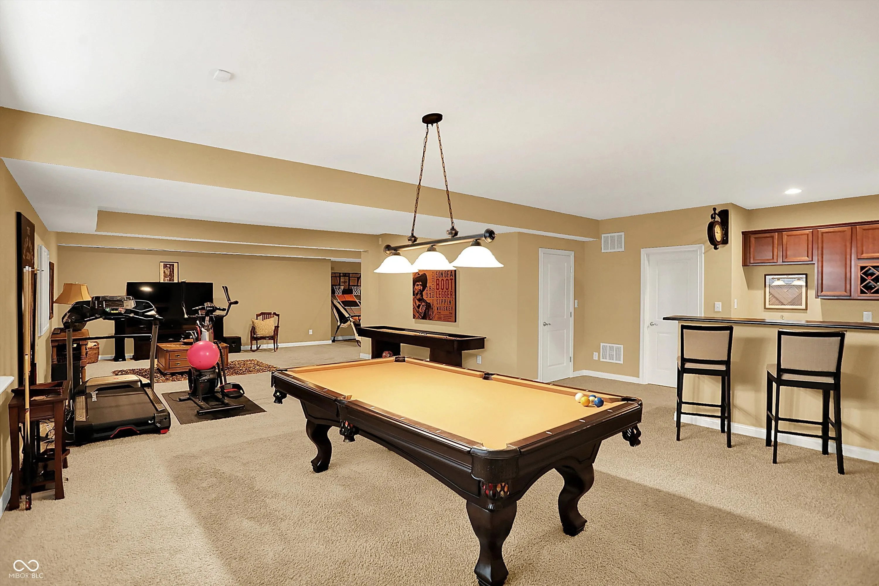 Fishers, Indiana 46037, United States, 5 Bedrooms Bedrooms, ,5 BathroomsBathrooms,Residential,Active,214028