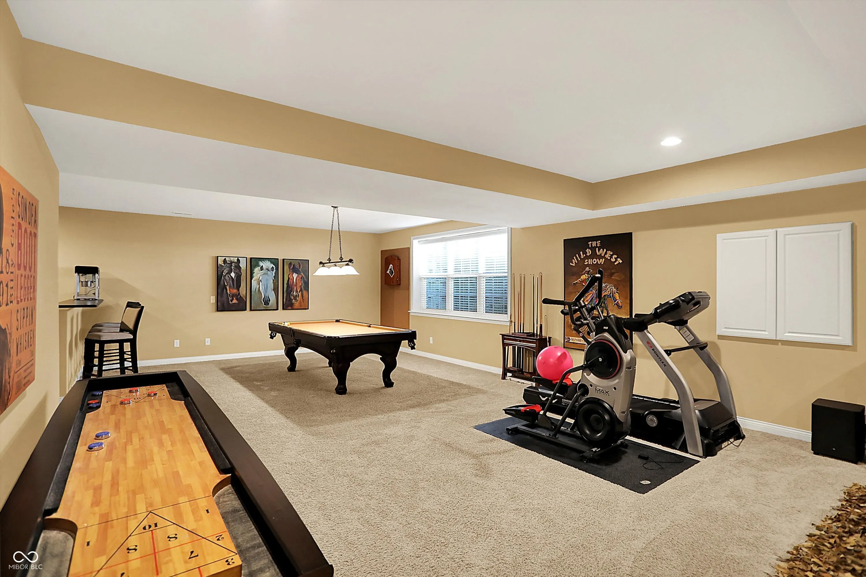 Fishers, Indiana 46037, United States, 5 Bedrooms Bedrooms, ,5 BathroomsBathrooms,Residential,Active,214028