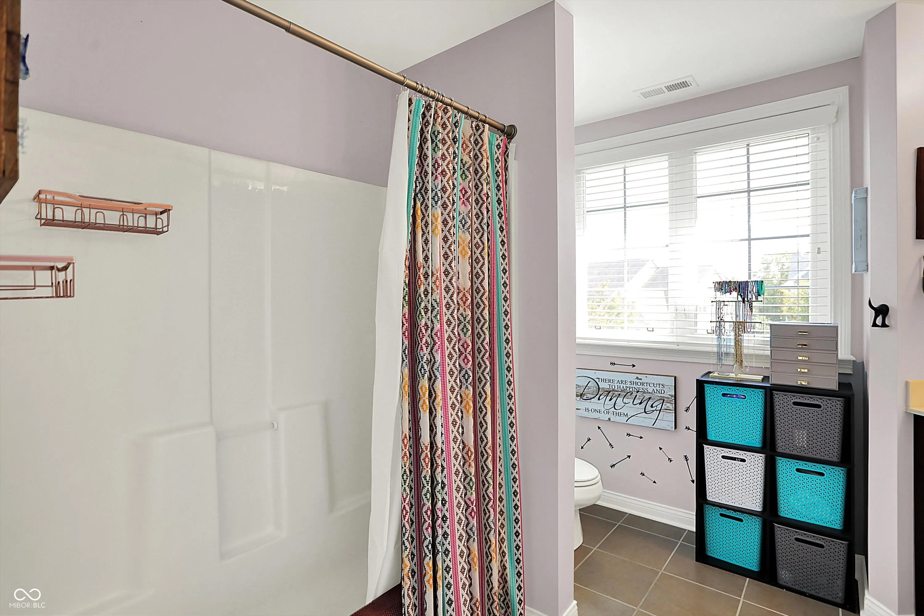 Fishers, Indiana 46037, United States, 5 Bedrooms Bedrooms, ,5 BathroomsBathrooms,Residential,Active,214028