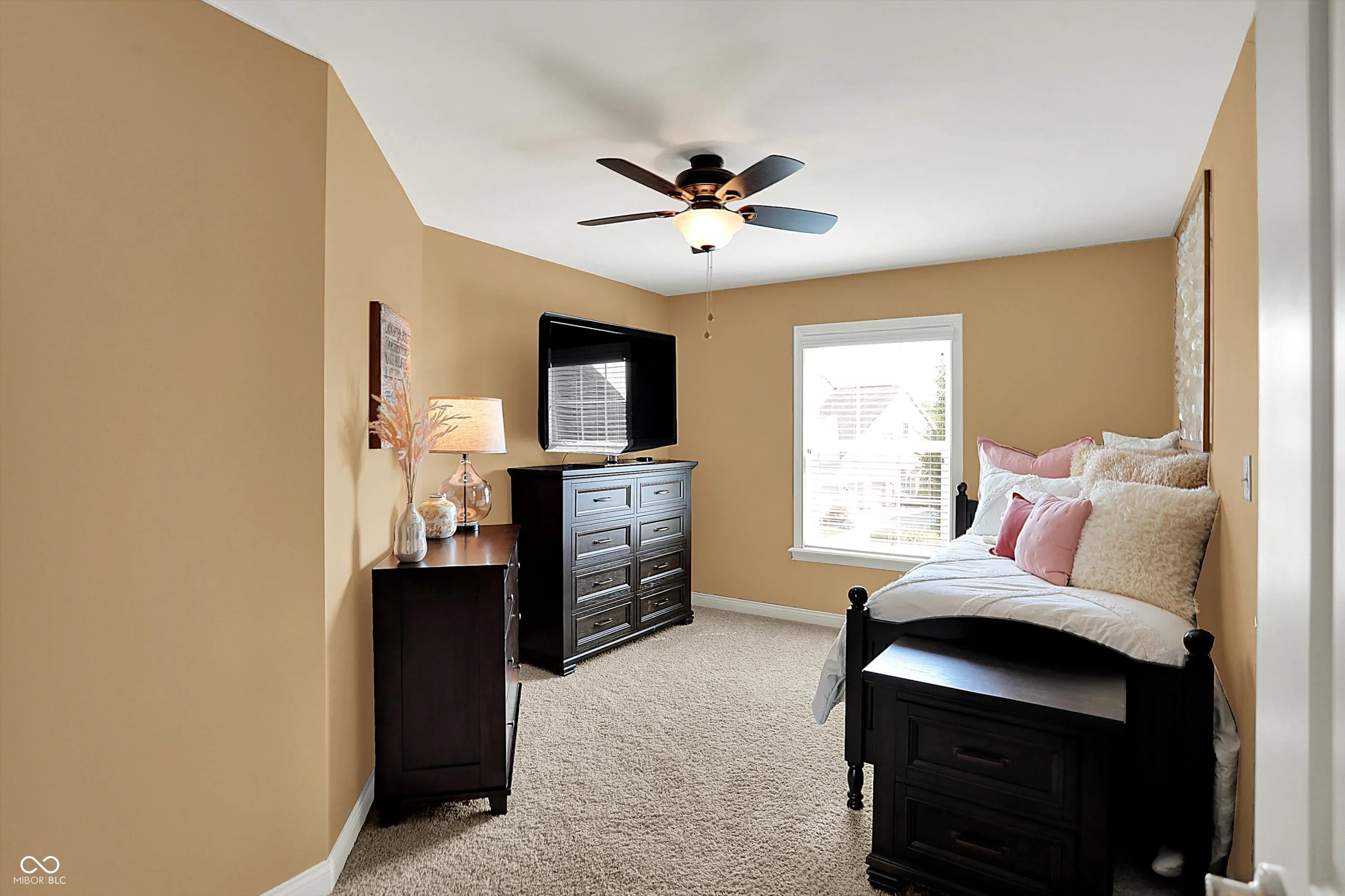 Fishers, Indiana 46037, United States, 5 Bedrooms Bedrooms, ,5 BathroomsBathrooms,Residential,Active,214028