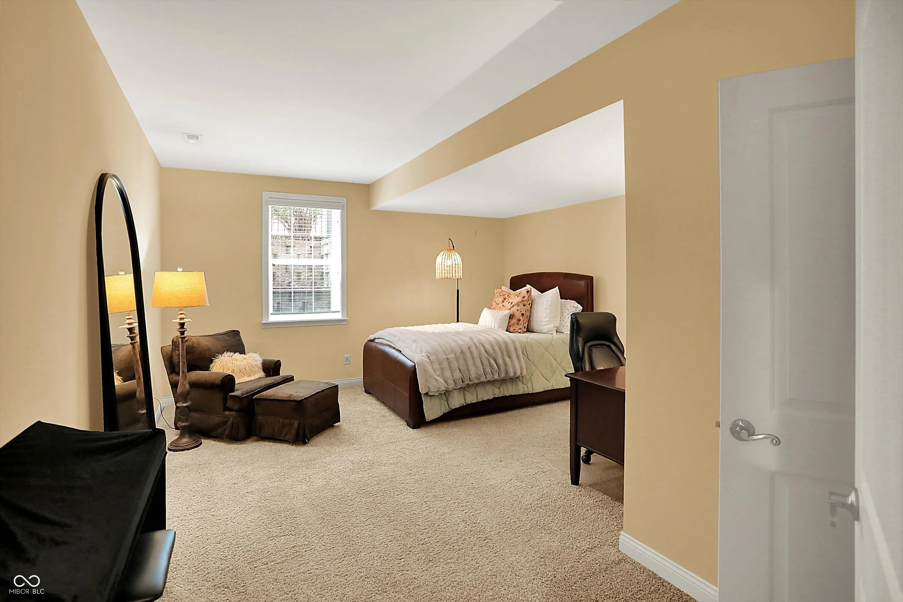 Fishers, Indiana 46037, United States, 5 Bedrooms Bedrooms, ,5 BathroomsBathrooms,Residential,Active,214028