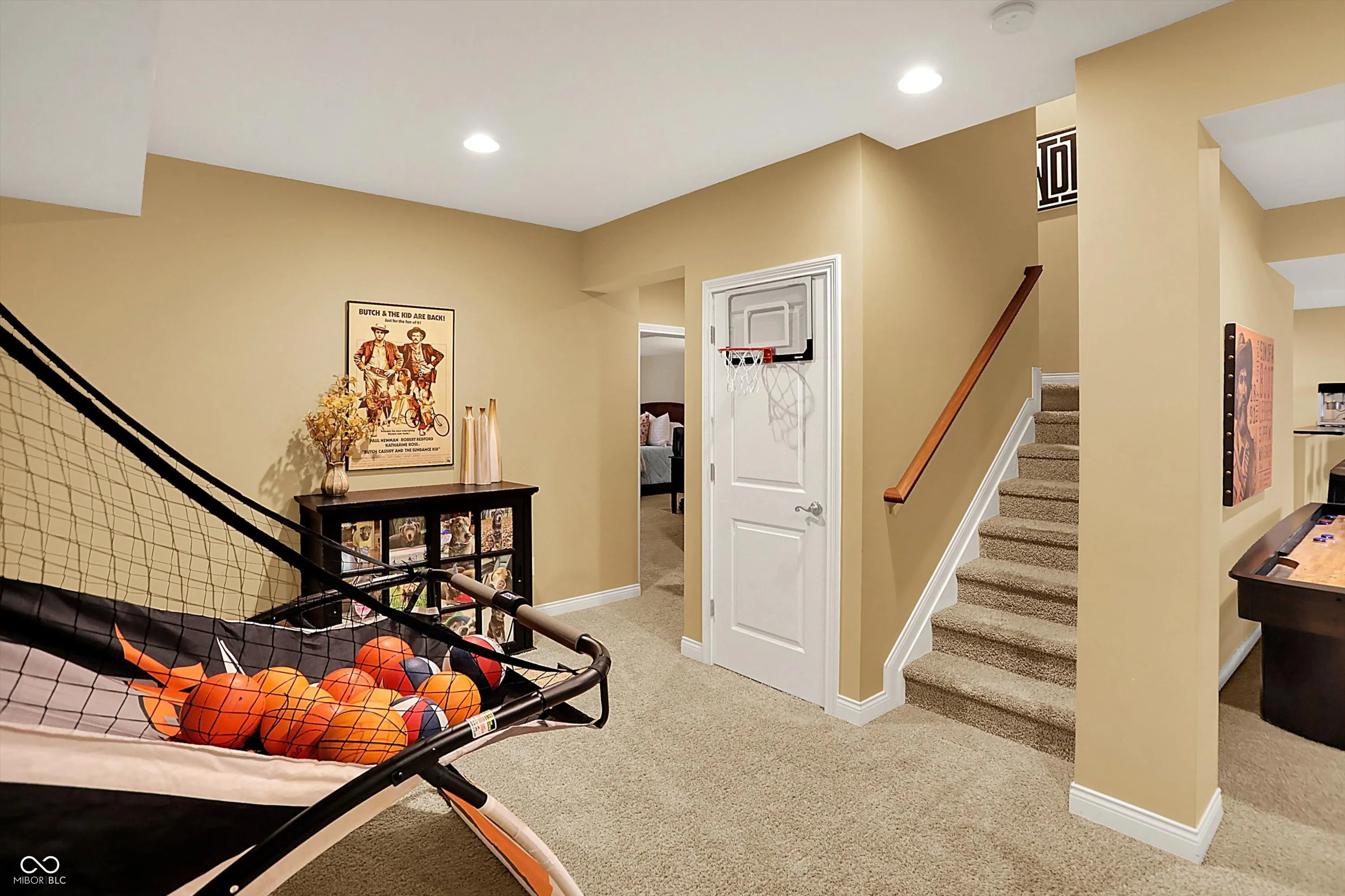 Fishers, Indiana 46037, United States, 5 Bedrooms Bedrooms, ,5 BathroomsBathrooms,Residential,Active,214028