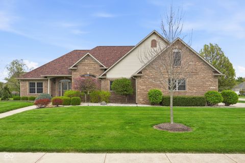 Photo of 1103 Raintree Drive, Greenfield, IN 46140 (MLS # 22095254)