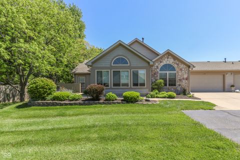 Photo of 1128 Deerbrook Trail, Greenwood, IN 46142 (MLS # 22101765)