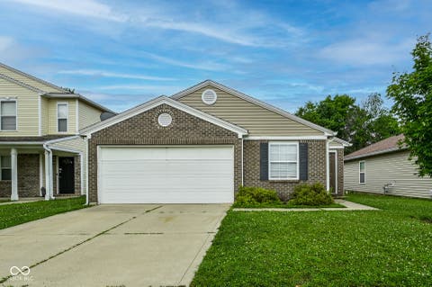 Photo for 1804 Feather Reed Lane