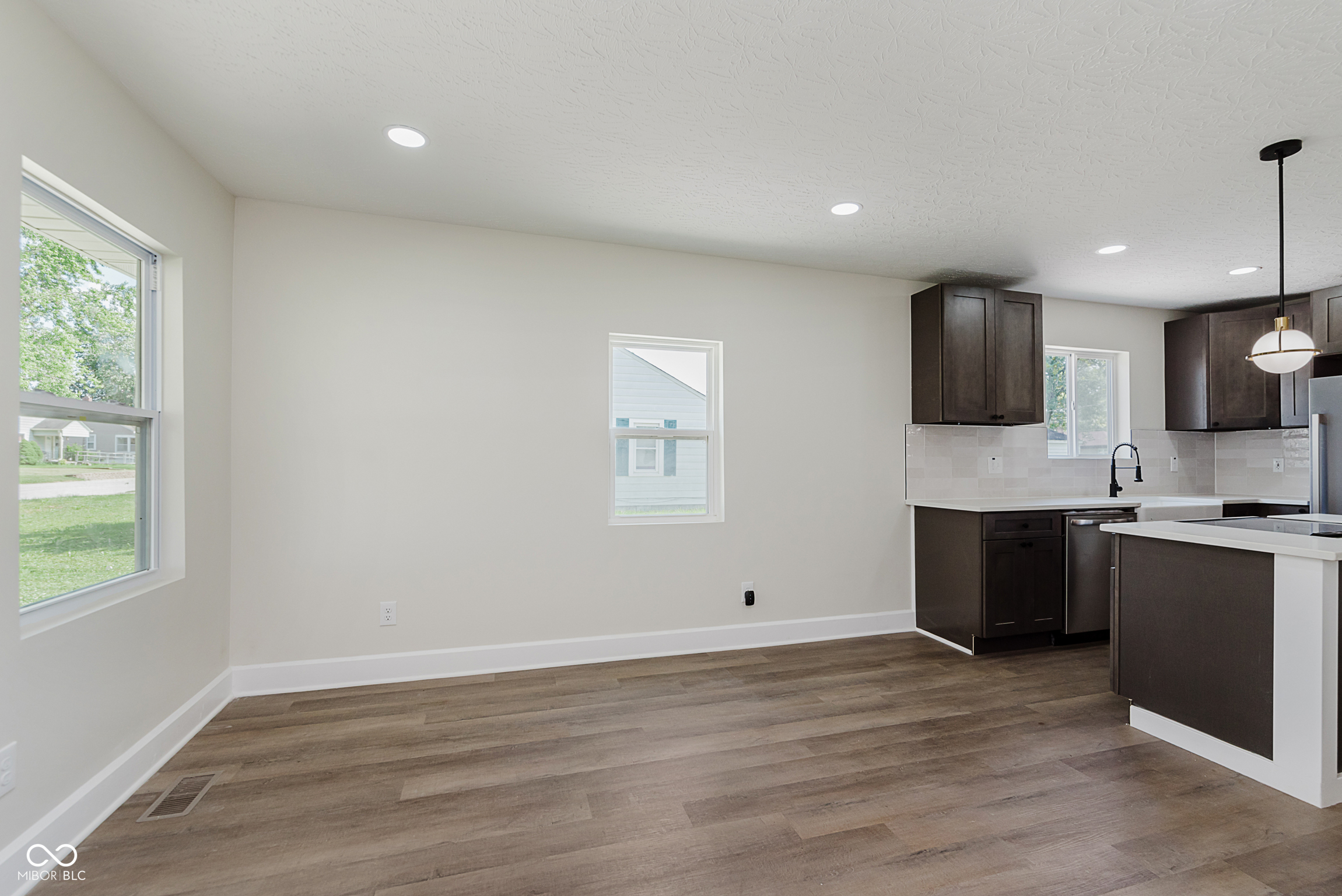 434 N 18th Avenue