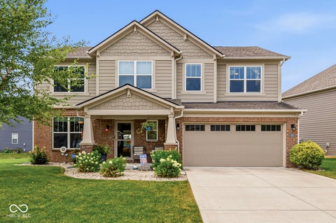 Photo of 16183 Sedalia Drive, Fishers, IN 46040 (MLS # 22114712)