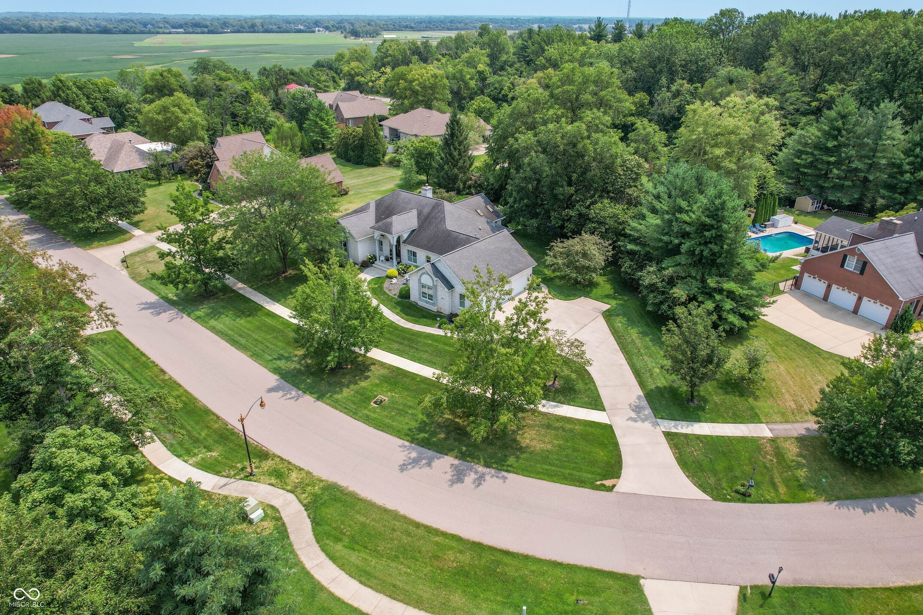 2541 W Apple Blossom Lane
