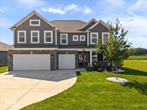Photo of 615 Blarney Drive, Pendleton, IN 46064 (MLS # 22122176)
