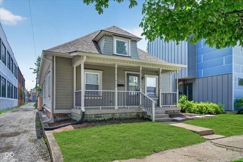 Photo of 1015 Sanders Street, Indianapolis, IN 46203 (MLS # 22103198)