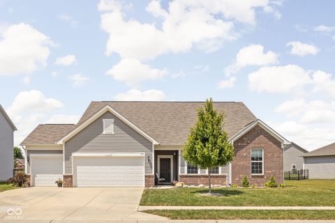 Photo of 936 Plunkett Avenue, Westfield, IN 46074 (MLS # 22071488)